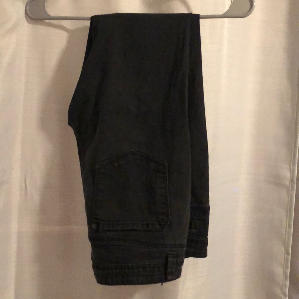 Metaphor Black Jeans